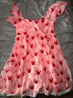 Minnie Mouse Valentine’s Day dress!